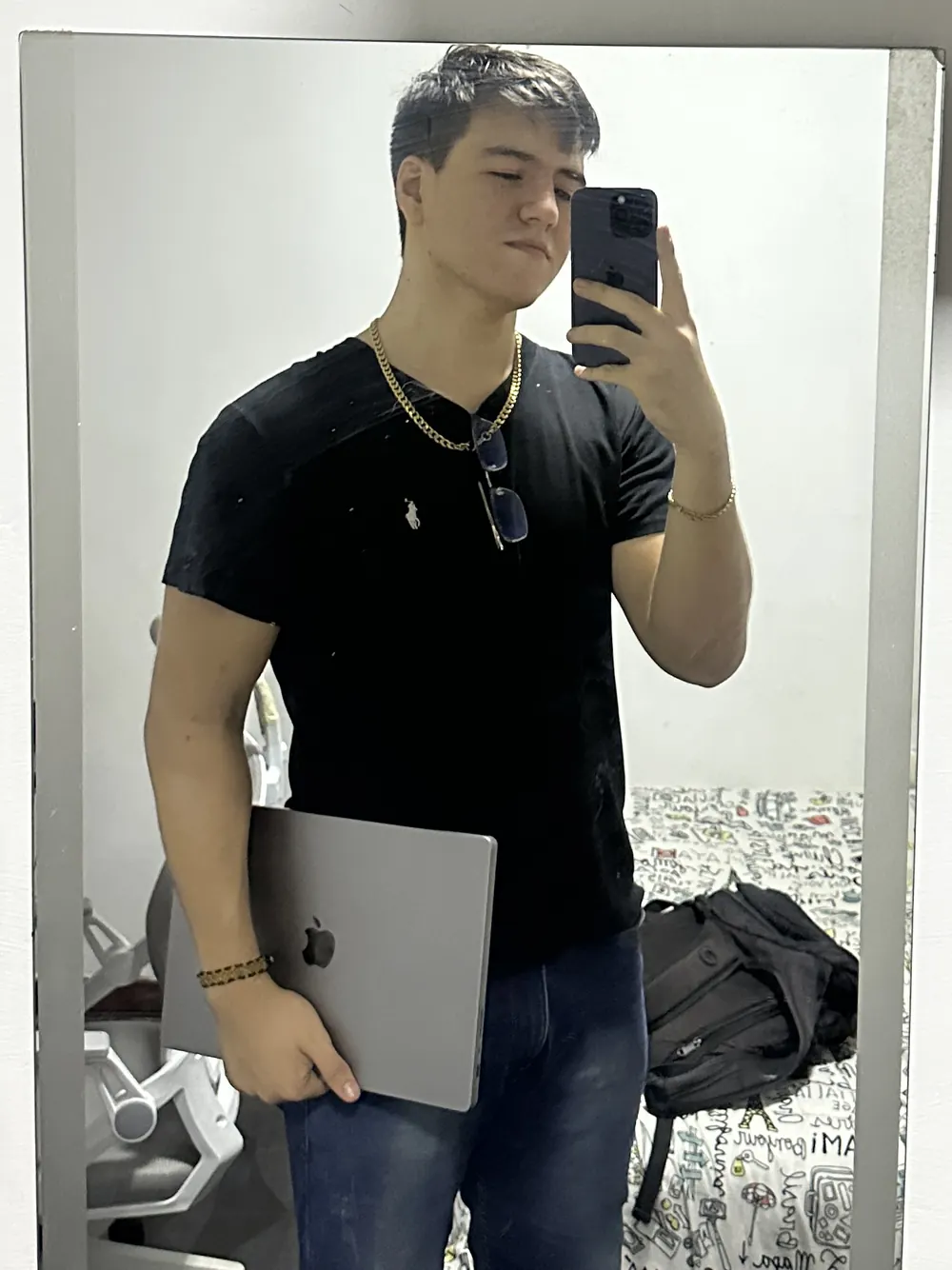 Barclay hoy, con su MacBook bajo el brazo